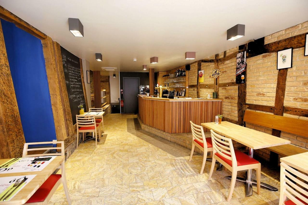 Hotel O Chomiere *